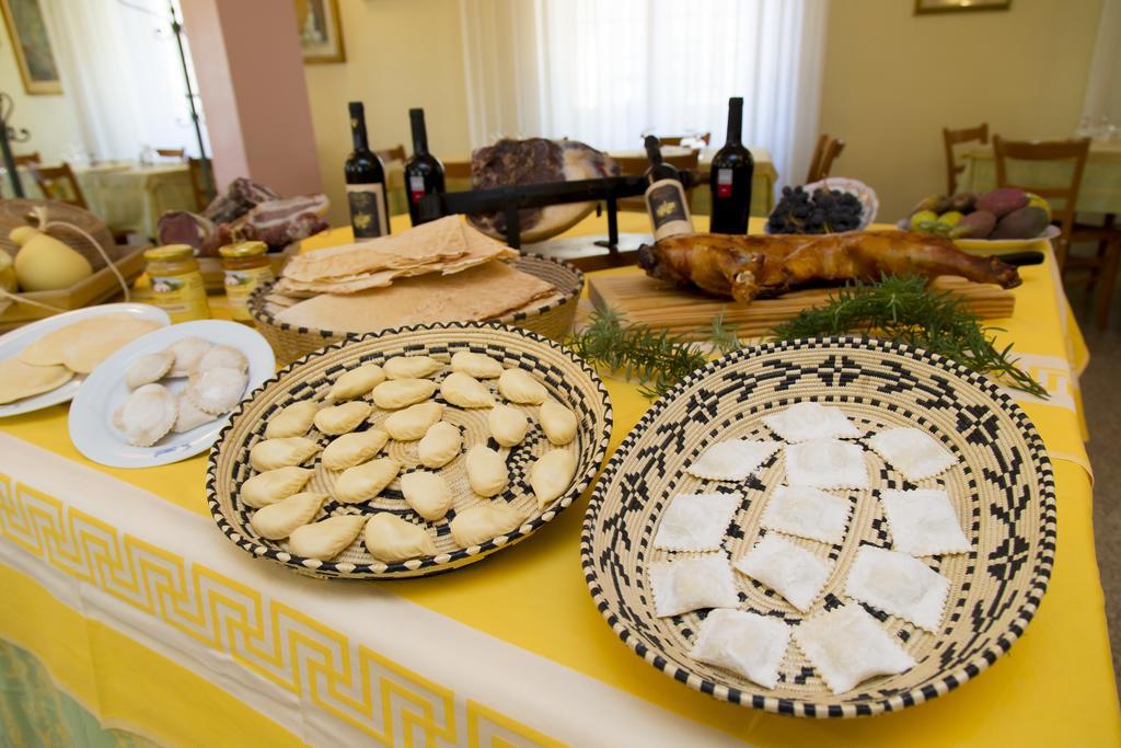 Hotel Grillo Nuoro  Dış mekan fotoğraf