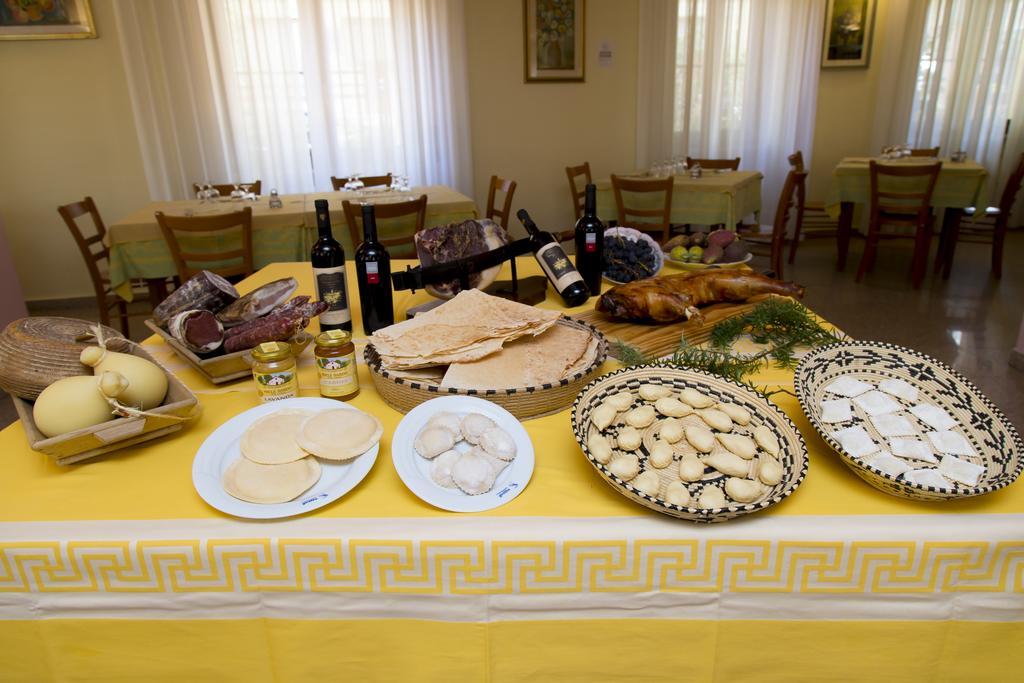 Hotel Grillo Nuoro  Dış mekan fotoğraf